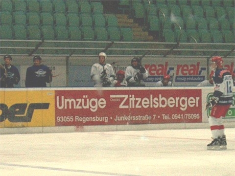 http://smollo.de/pixlie/cache/vs_2002_03_18%20-%20Spiel%20gegen%20Rivermen%20Straubing_IM001629.jpg