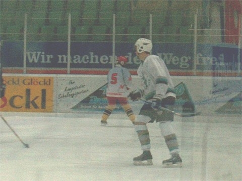 http://smollo.de/pixlie/cache/vs_2002_03_18%20-%20Spiel%20gegen%20Rivermen%20Straubing_IM001637.jpg