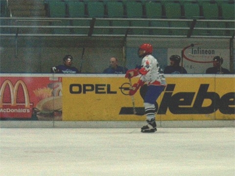 http://smollo.de/pixlie/cache/vs_2002_03_18%20-%20Spiel%20gegen%20Rivermen%20Straubing_IM001640.jpg