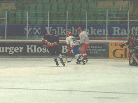 http://smollo.de/pixlie/cache/vs_2002_03_18%20-%20Spiel%20gegen%20Rivermen%20Straubing_IM001641.jpg