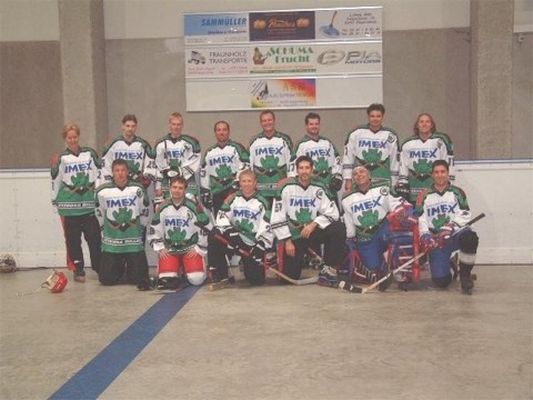 http://smollo.de/pixlie/cache/vs_2002_06_02%20-%20Teams%20der%20Summer%20Jam%20'02_bullfrogs.jpg
