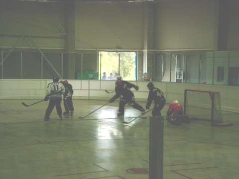http://smollo.de/pixlie/cache/vs_2002_06_15%20-%20Spiel%20gegen%20Hockey%20Monkeys_img08.jpg