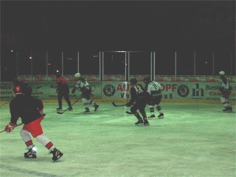 http://smollo.de/pixlie/cache/vs_2002_12_19%20-%20Spiel%20gegen%20Diesenbach%20Biber_db01.jpg