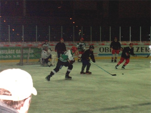 http://smollo.de/pixlie/cache/vs_2002_12_19%20-%20Spiel%20gegen%20Diesenbach%20Biber_db03.jpg