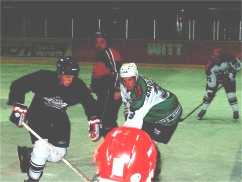 http://smollo.de/pixlie/cache/vs_2002_12_19%20-%20Spiel%20gegen%20Diesenbach%20Biber_db10.jpg