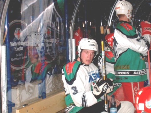 http://smollo.de/pixlie/cache/vs_2002_12_19%20-%20Spiel%20gegen%20Diesenbach%20Biber_db25.jpg