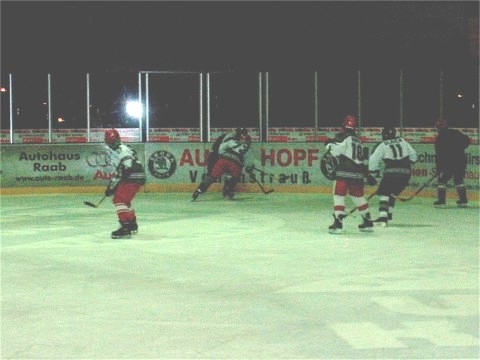 http://smollo.de/pixlie/cache/vs_2002_12_19%20-%20Spiel%20gegen%20Diesenbach%20Biber_db31.jpg