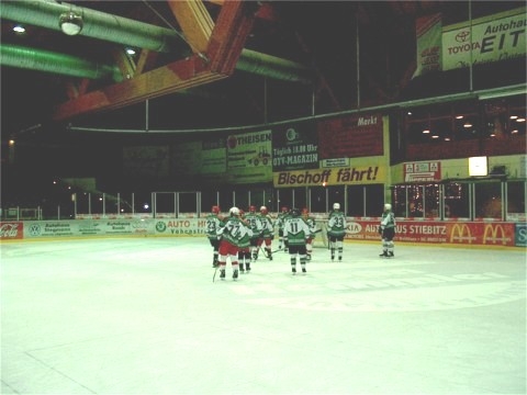 http://smollo.de/pixlie/cache/vs_2002_12_19%20-%20Spiel%20gegen%20Diesenbach%20Biber_db34.jpg