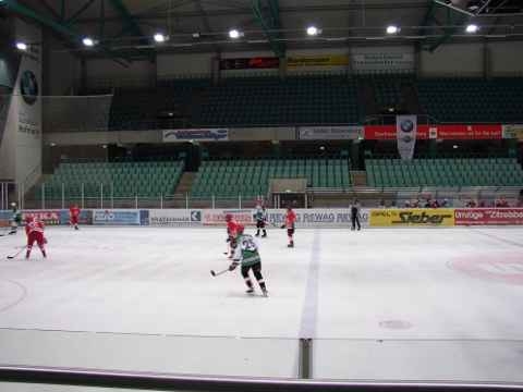 http://smollo.de/pixlie/cache/vs_2003_01_06%20-%20Spiel%20gegen%20EVR%20Damen_db16.JPG