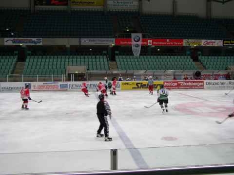 http://smollo.de/pixlie/cache/vs_2003_01_06%20-%20Spiel%20gegen%20EVR%20Damen_db22.JPG