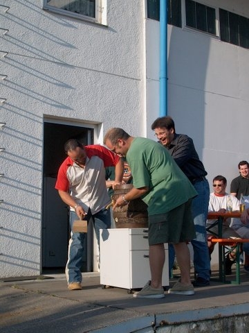 http://smollo.de/pixlie/cache/vs_2003_07_25%20-%20Abschlussfeier%20Inline%20Hockey_Im001332.jpg