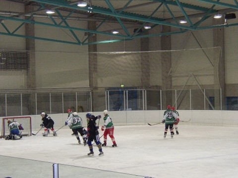 http://smollo.de/pixlie/cache/vs_2003_12_13%20-%20Spiel%20gegen%20Diesenbach%20Biber_P1010003.JPG