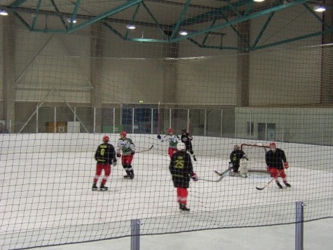 http://smollo.de/pixlie/cache/vs_2003_12_13%20-%20Spiel%20gegen%20Diesenbach%20Biber_P1010004.JPG