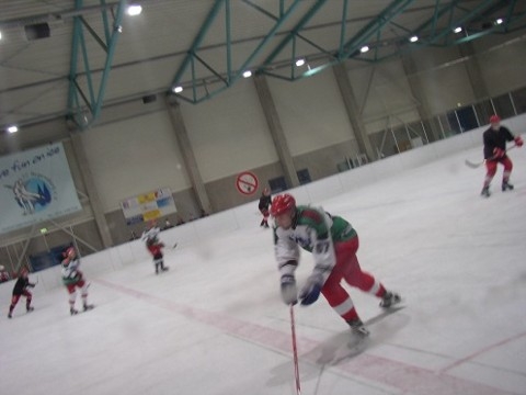 http://smollo.de/pixlie/cache/vs_2003_12_13%20-%20Spiel%20gegen%20Diesenbach%20Biber_P1010015.JPG