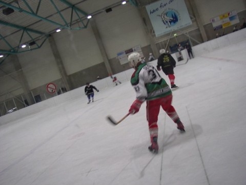 http://smollo.de/pixlie/cache/vs_2003_12_13%20-%20Spiel%20gegen%20Diesenbach%20Biber_P1010016.JPG