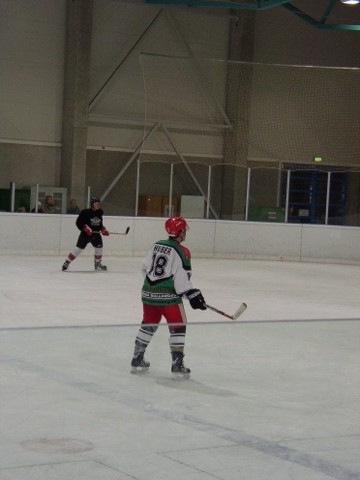http://smollo.de/pixlie/cache/vs_2003_12_13%20-%20Spiel%20gegen%20Diesenbach%20Biber_P1010017.JPG