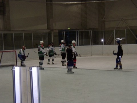 http://smollo.de/pixlie/cache/vs_2003_12_13%20-%20Spiel%20gegen%20Diesenbach%20Biber_P1010019.JPG