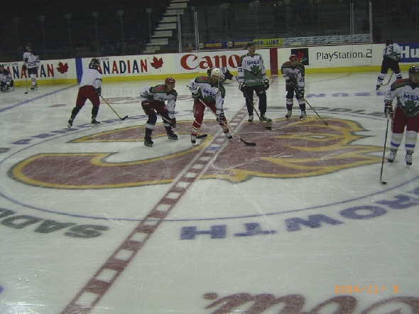 http://smollo.de/pixlie/cache/vs_2004_11_02%20-%20Spiel%20gegen%20die%20Calgary%20Global%20Pylons_02_Rimg0116.jpg
