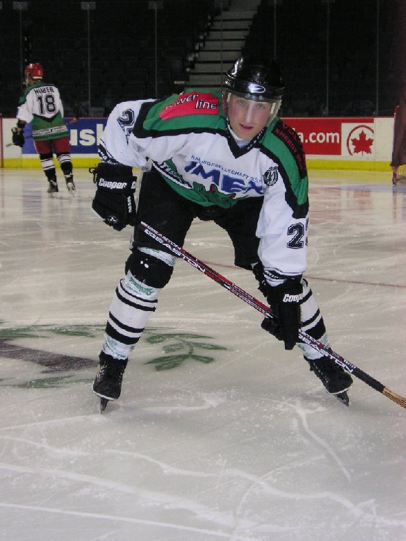 http://smollo.de/pixlie/cache/vs_2004_11_02%20-%20Spiel%20gegen%20die%20Calgary%20Global%20Pylons_04_Pb020002.jpg