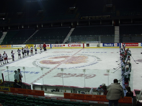 http://smollo.de/pixlie/cache/vs_2004_11_02%20-%20Spiel%20gegen%20die%20Calgary%20Global%20Pylons_11_Pb030118.jpg