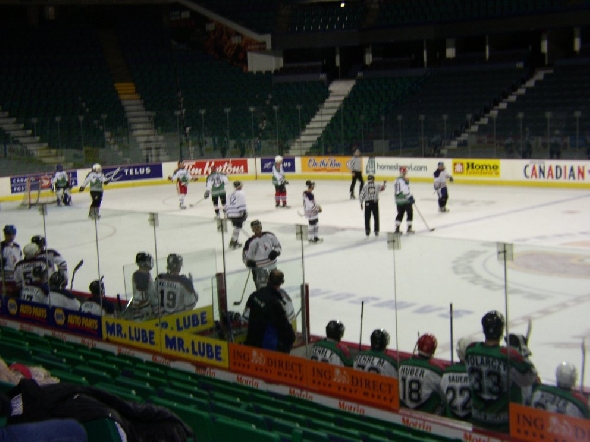 http://smollo.de/pixlie/cache/vs_2004_11_02%20-%20Spiel%20gegen%20die%20Calgary%20Global%20Pylons_20_P1010002.jpg