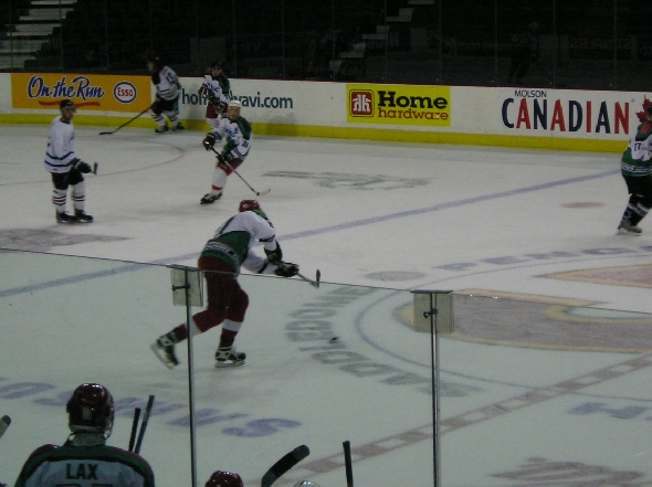 http://smollo.de/pixlie/cache/vs_2004_11_02%20-%20Spiel%20gegen%20die%20Calgary%20Global%20Pylons_22_P1010087a.jpg