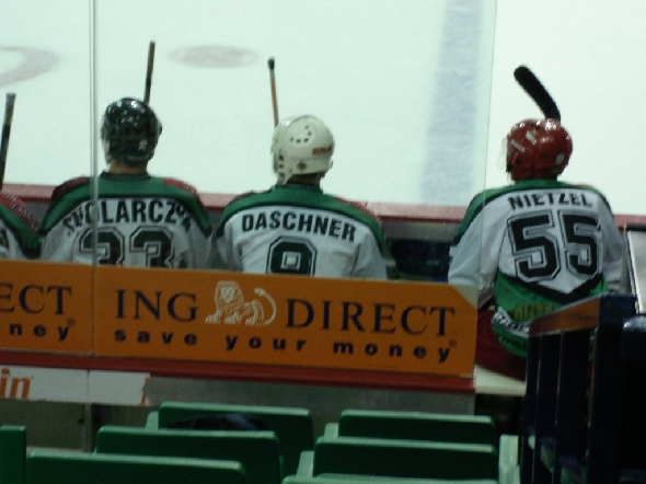 http://smollo.de/pixlie/cache/vs_2004_11_02%20-%20Spiel%20gegen%20die%20Calgary%20Global%20Pylons_26_Dsc00802.jpg