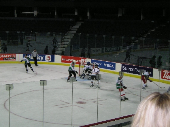http://smollo.de/pixlie/cache/vs_2004_11_02%20-%20Spiel%20gegen%20die%20Calgary%20Global%20Pylons_33_P1010070a.jpg