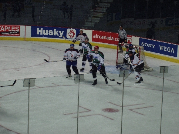 http://smollo.de/pixlie/cache/vs_2004_11_02%20-%20Spiel%20gegen%20die%20Calgary%20Global%20Pylons_38_Pb030122.jpg