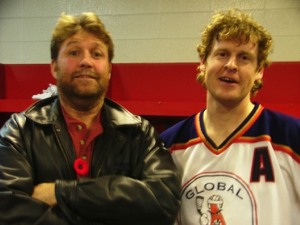 http://smollo.de/pixlie/cache/vs_2004_11_02%20-%20Spiel%20gegen%20die%20Calgary%20Global%20Pylons_54_Dsc00366.jpg