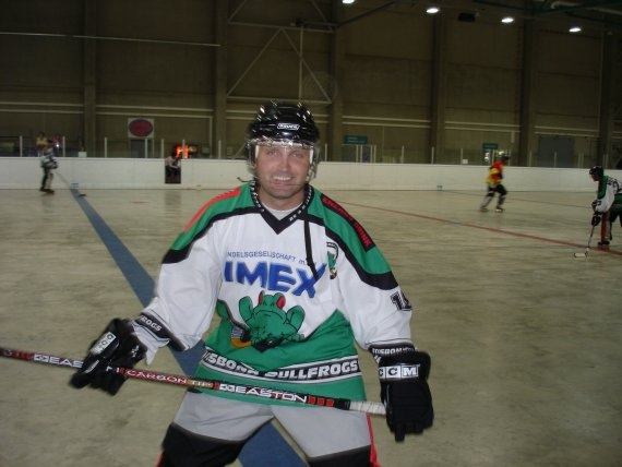 http://smollo.de/pixlie/cache/vs_2005_07_23%20-%20Spiel%20gegen%20Rivermen%20Straubing_Dsc01146.jpg
