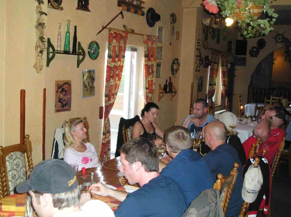 http://smollo.de/pixlie/cache/vs_2005_09_09%20-%20Trainingslager%20Tachov%202005_P9100014.JPG
