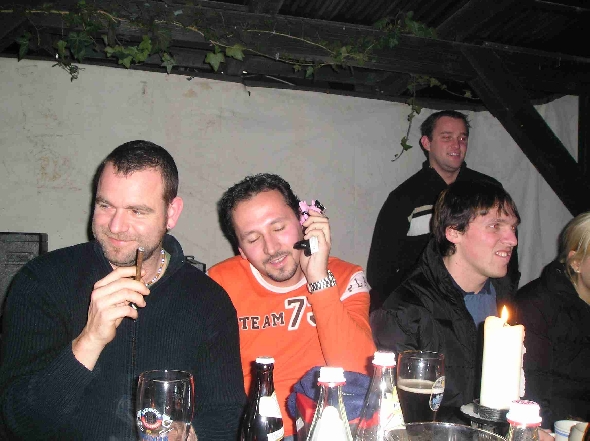 http://smollo.de/pixlie/cache/vs_2006_01_07%20-%20Weihnachtsfeier%202006_P1070038.JPG