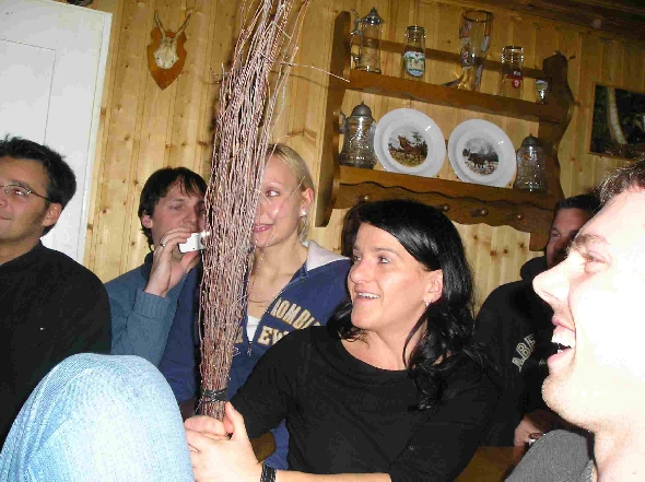 http://smollo.de/pixlie/cache/vs_2006_01_07%20-%20Weihnachtsfeier%202006_P1070051.JPG