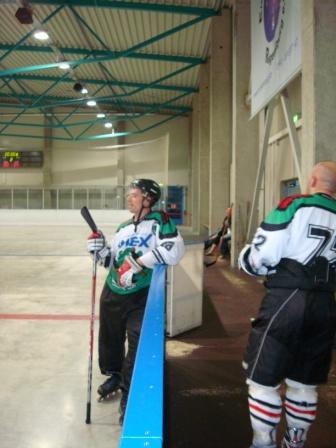 http://smollo.de/pixlie/cache/vs_2008_07_19%20-%20Finale%20gegen%20das%20Peaches_DSC00953.JPG