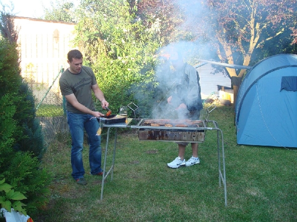 http://smollo.de/pixlie/cache/vs_2008_08_08%20-%20Sommerfest%202008_Sommerfest%20(00).JPG