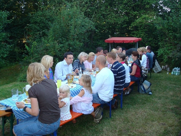 http://smollo.de/pixlie/cache/vs_2008_08_08%20-%20Sommerfest%202008_Sommerfest%20(04).JPG