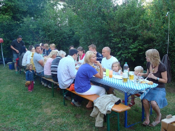 http://smollo.de/pixlie/cache/vs_2008_08_08%20-%20Sommerfest%202008_Sommerfest%20(05).JPG