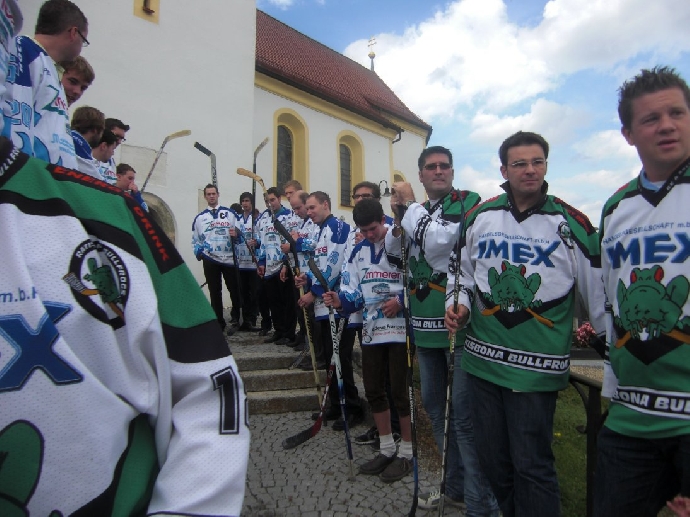 http://smollo.de/pixlie/cache/vs_2010_09_18%20-%20Hochzeit%20Christian%20Schweiger_Cimg7938.jpg