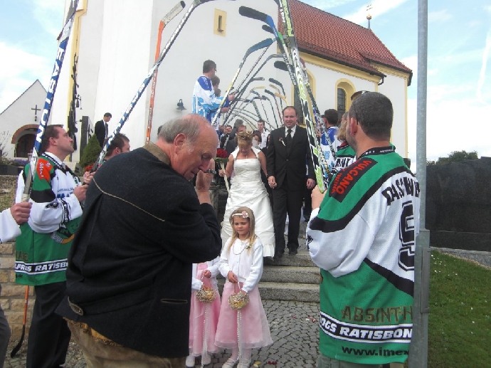 http://smollo.de/pixlie/cache/vs_2010_09_18%20-%20Hochzeit%20Christian%20Schweiger_Cimg7949.jpg