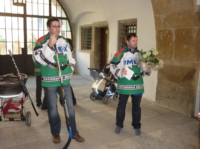 http://smollo.de/pixlie/cache/vs_2011_03_12%20-%20Hochzeit%20Christian%20Grosser_P1030050.JPG