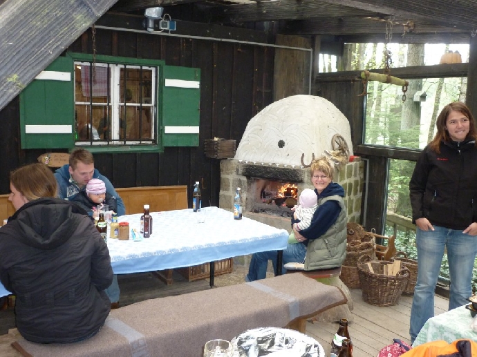 http://smollo.de/pixlie/cache/vs_2011_04_16%20-%20Osterfest%20Bullfrogs_P1030438.jpg