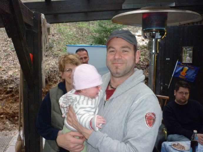 http://smollo.de/pixlie/cache/vs_2011_04_16%20-%20Osterfest%20Bullfrogs_P1030442.jpg
